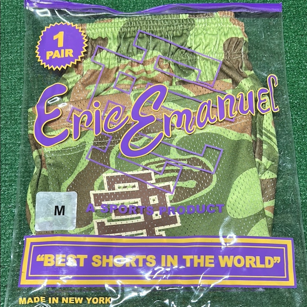 Eric Emanuel Camo shorts size M